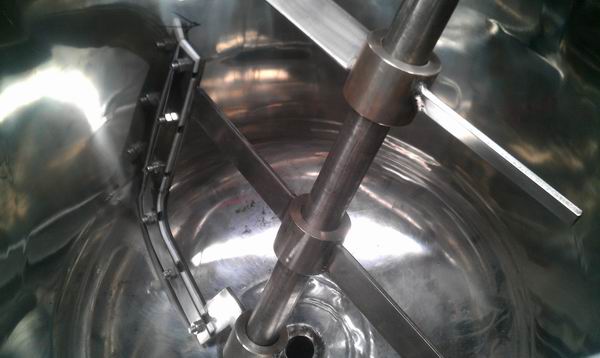 蒸汽加熱反應(yīng)釜、導(dǎo)熱油循環(huán)加熱反應(yīng)釜 